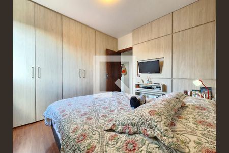 Quarto Suíte de apartamento à venda com 2 quartos, 75m² em Santo Antônio, Belo Horizonte