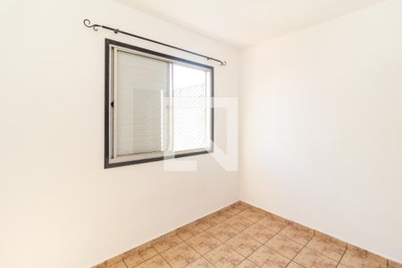 Quarto 2 de apartamento para alugar com 2 quartos, 48m² em Vila Carlos de Campos, São Paulo