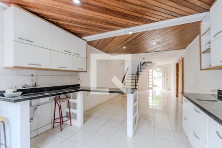 Cozinha de casa à venda com 5 quartos, 325m² em Partenon, Porto Alegre