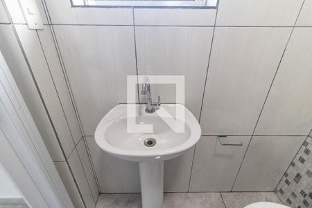 Banheiro de casa para alugar com 1 quarto, 30m² em Jardim Vergueiro (sacomã), São Paulo