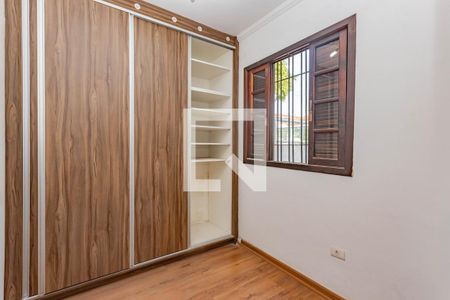 Closet do Quarto 3 de casa para alugar com 3 quartos, 150m² em Jardim Aeroporto, São Paulo