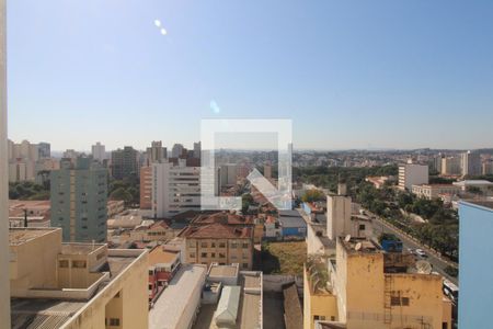 Quarto  de apartamento à venda com 1 quarto, 68m² em Conceicao, Campinas