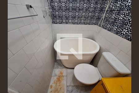 Banheiro de casa à venda com 1 quarto, 43m² em Botafogo, Rio de Janeiro