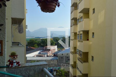 Vista da Varanda  de apartamento para alugar com 3 quartos, 75m² em Taquara, Rio de Janeiro