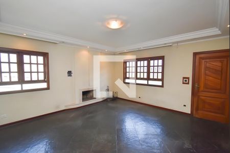 Sala de casa à venda com 3 quartos, 220m² em Vila Nivi, São Paulo