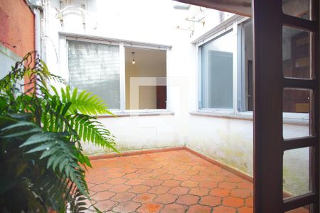 Sala - Varanda de casa para alugar com 4 quartos, 280m² em Três Figueiras, Porto Alegre