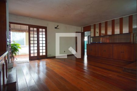 Sala de casa para alugar com 4 quartos, 280m² em Três Figueiras, Porto Alegre