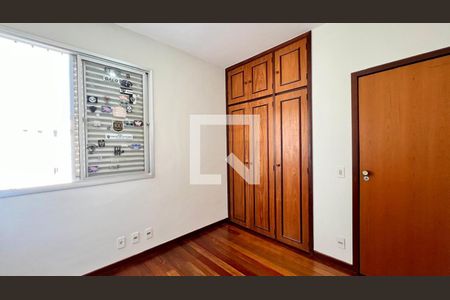 Quarto 2 de apartamento para alugar com 3 quartos, 105m² em Serra, Belo Horizonte