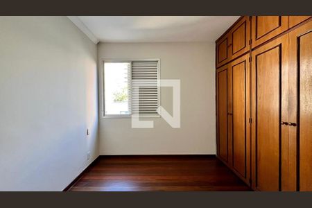 Quarto 1 de apartamento para alugar com 3 quartos, 105m² em Serra, Belo Horizonte
