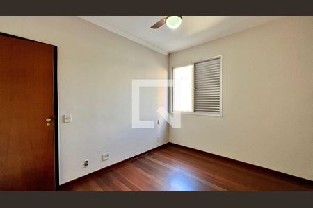 Quarto 1 de apartamento para alugar com 3 quartos, 105m² em Serra, Belo Horizonte