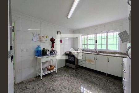 Casa à venda com 3 quartos, 180m² em Vila Sonia, São Paulo