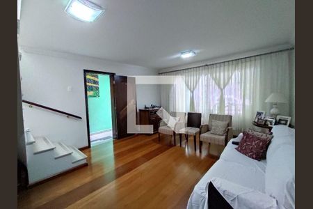 Casa à venda com 3 quartos, 130m² em Jardim das Vertentes, São Paulo