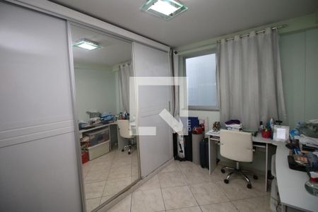 Quarto 1 de apartamento para alugar com 2 quartos, 63m² em Ramos, Rio de Janeiro