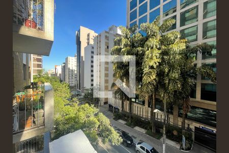 Vista  de apartamento para alugar com 2 quartos, 137m² em Jardim Paulista, São Paulo