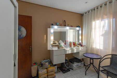 Quarto 1 de casa à venda com 2 quartos, 75m² em São José, Canoas