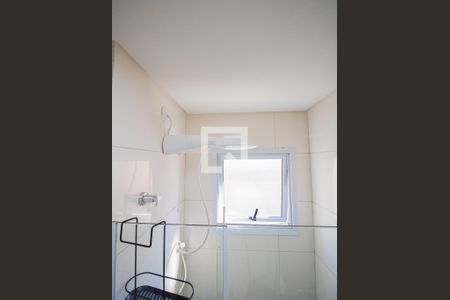 Banheiro de apartamento para alugar com 1 quarto, 28m² em Vila Nivi, São Paulo
