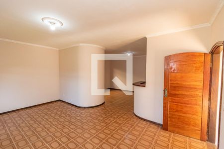 Sala de Estar  de casa para alugar com 4 quartos, 229m² em Cidade Universitária, Campinas