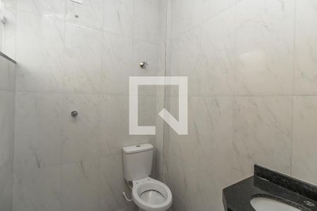 Casa à venda com 105m², 3 quartos e 2 vagas Casa à venda com 105m², 3 quartos e 2 vagasBanheiro da Suíte