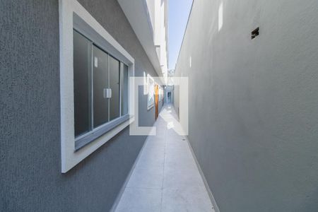 Casa à venda com 105m², 3 quartos e 2 vagas Casa à venda com 105m², 3 quartos e 2 vagasCorredor