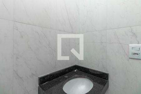 Casa à venda com 105m², 3 quartos e 2 vagas Casa à venda com 105m², 3 quartos e 2 vagasBanheiro da Suíte