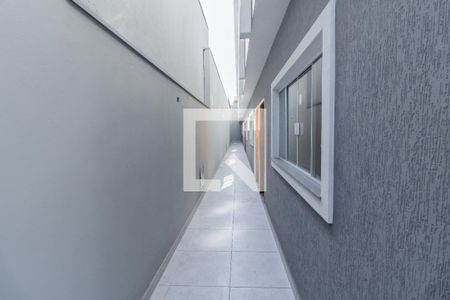 Casa à venda com 105m², 3 quartos e 2 vagas Casa à venda com 105m², 3 quartos e 2 vagasCorredor