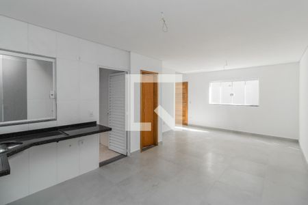 Casa à venda com 105m², 3 quartos e 2 vagas Casa à venda com 105m², 3 quartos e 2 vagasCozinha