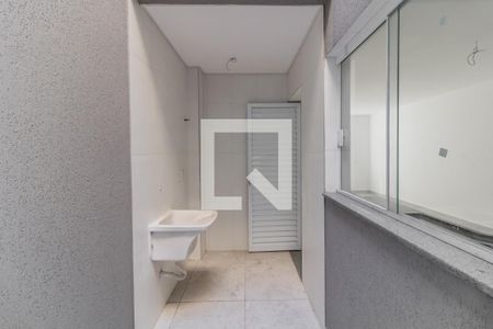 Casa à venda com 105m², 3 quartos e 2 vagas Casa à venda com 105m², 3 quartos e 2 vagasÁrea de Serviço