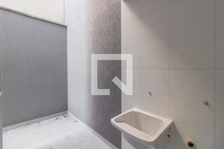 Casa à venda com 105m², 3 quartos e 2 vagas Casa à venda com 105m², 3 quartos e 2 vagasÁrea de Serviço