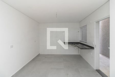 Casa à venda com 105m², 3 quartos e 2 vagas Casa à venda com 105m², 3 quartos e 2 vagasCozinha