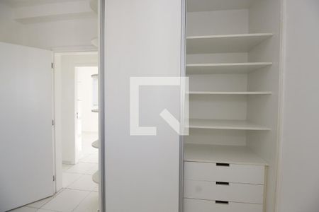 Suíte de apartamento para alugar com 3 quartos, 91m² em Jardim Londrina, São Paulo