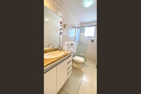 banheiro de apartamento à venda com 2 quartos, 80m² em Floresta, Belo Horizonte