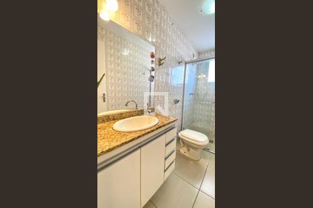 banheiro de apartamento à venda com 2 quartos, 80m² em Floresta, Belo Horizonte