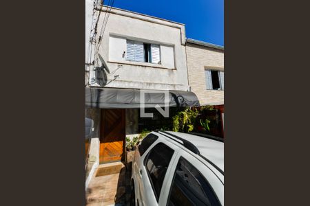 Casa à venda com 90m², 2 quartos e 1 vaga Casa à venda com 90m², 2 quartos e 1 vagaFachada