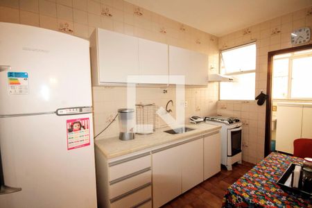 Cozinha de apartamento à venda com 3 quartos, 85m² em São Pedro, Belo Horizonte