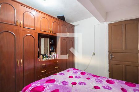 Quarto de casa à venda com 2 quartos, 250m² em Santo Antônio, Osasco