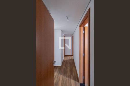 Corredor de apartamento à venda com 3 quartos, 116m² em Castelo, Belo Horizonte