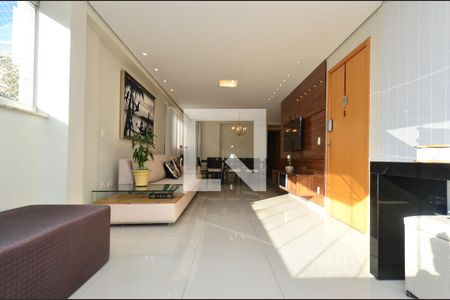 Sala de estar de apartamento à venda com 4 quartos, 220m² em Santa Ines, Belo Horizonte