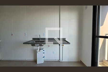 Sala / Cozinha de apartamento à venda com 2 quartos, 37m² em Socorro, São Paulo