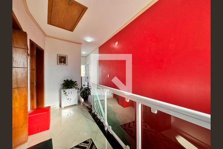 Casa para alugar com 270m², 3 quartos e 2 vagas Casa para alugar com 270m², 3 quartos e 2 vagasCorredor