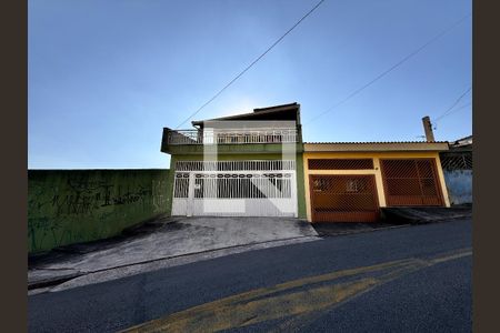 Casa para alugar com 270m², 3 quartos e 2 vagas Casa para alugar com 270m², 3 quartos e 2 vagasFachada