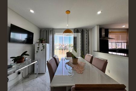 Casa para alugar com 270m², 3 quartos e 2 vagas Casa para alugar com 270m², 3 quartos e 2 vagasCozinha