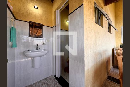 Casa para alugar com 270m², 3 quartos e 2 vagas Casa para alugar com 270m², 3 quartos e 2 vagasBanheiro de serviço