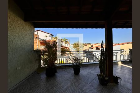 Casa para alugar com 270m², 3 quartos e 2 vagas Casa para alugar com 270m², 3 quartos e 2 vagasVaranda