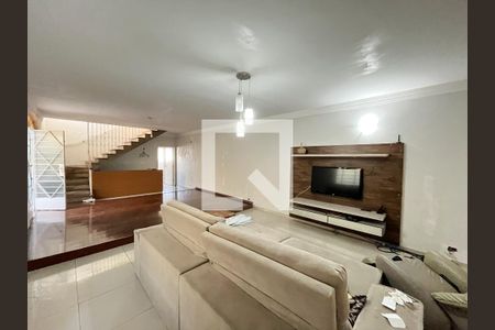 Sala de casa à venda com 4 quartos, 288m² em Jardim Jabaquara, São Paulo