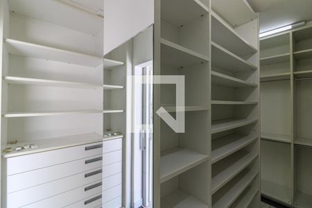 Suíte 1 - Closet de casa de condomínio à venda com 3 quartos, 362m² em Barra da Tijuca, Rio de Janeiro