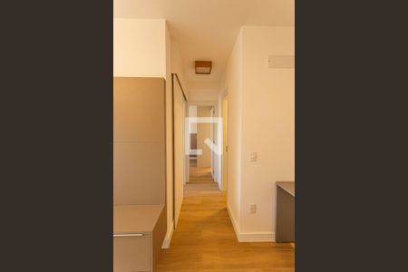 Corredor de apartamento para alugar com 2 quartos, 54m² em Moema, São Paulo