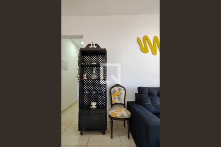 Sala de apartamento para alugar com 2 quartos, 50m² em Nova Mirim, Praia Grande