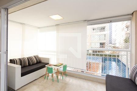 Varanda  de apartamento à venda com 3 quartos, 133m² em Vila Olímpia, São Paulo