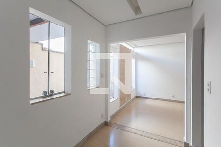 Ante Sala 1 de casa para alugar com 2 quartos, 130m² em Liberdade, Belo Horizonte