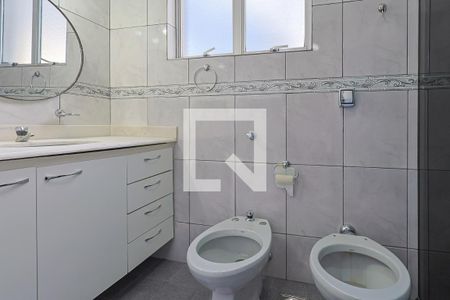 Banheiro da Suíte de apartamento para alugar com 3 quartos, 98m² em Grajaú, Belo Horizonte